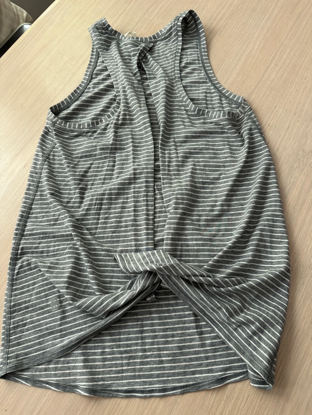 Lululemon All Tie Up Striped Gray Tank sz 4